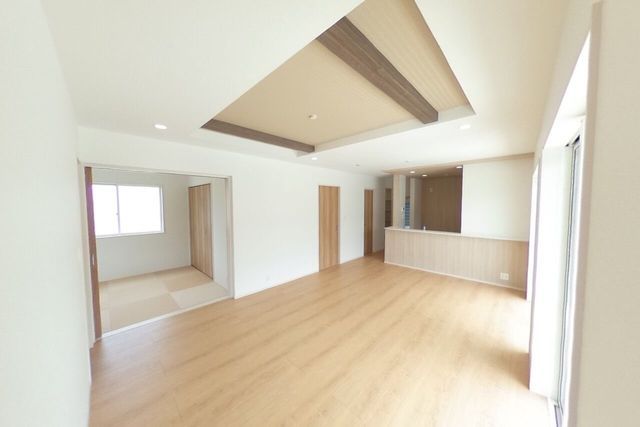 Newly Built 4LDK House in Chuo City, Yamanashi - 113.65m² - Thumbnail 3