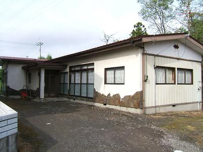 Used detached house located 21 minutes walk from Wakimoto Station on the JR Oga Line (Oga City) (Property number: 0120784-0000019) — House, Oga, Akita