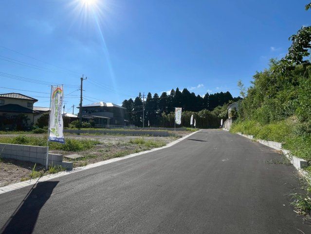 Land for Sale in Satsumasendai, Kagoshima - 85.46 Tsubo Plot - Thumbnail 3