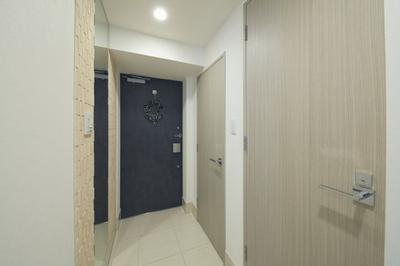 Modern Yokohama Apartment with Flexible Layout Near Nishiya Station — Image 4, Hodogaya, Kanagawa