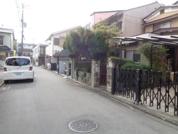 Land for Sale in Shimogyo Ward, Kyoto with Existing Structure - Thumbnail 4