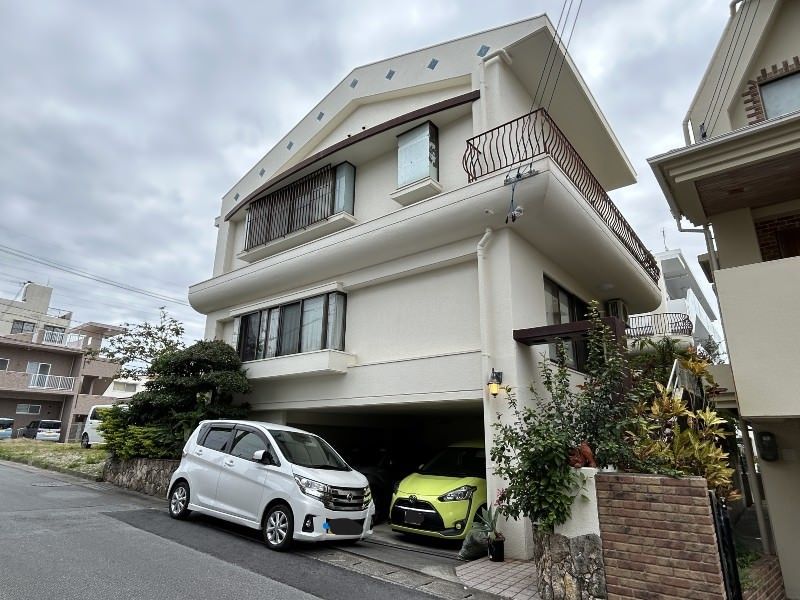 5LDK Family Home with Garden in Naha's Kinjo District - Thumbnail 2