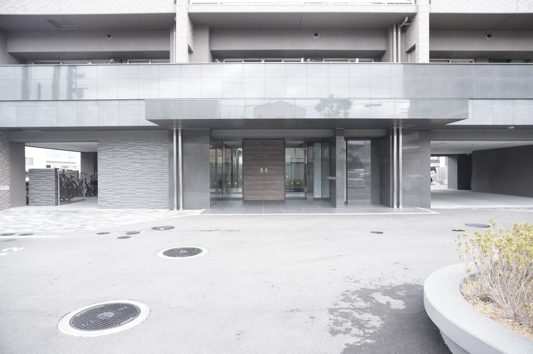Royal Garden Kitamaekawa Niban-kan 15F 3LDK Apartment in Tokushima - Thumbnail 2