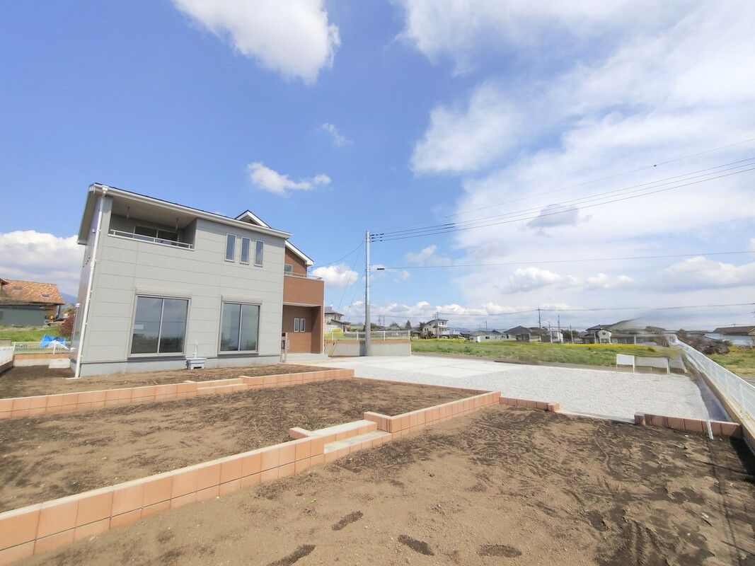 New 4LDK House in Maebashi, Gunma - ZEH Standard & South-Facing - Thumbnail 2