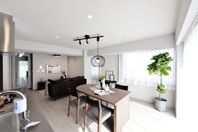 3LDK Apartment for Sale in Abeno, Osaka - 93.32 sqm - Thumbnail 2
