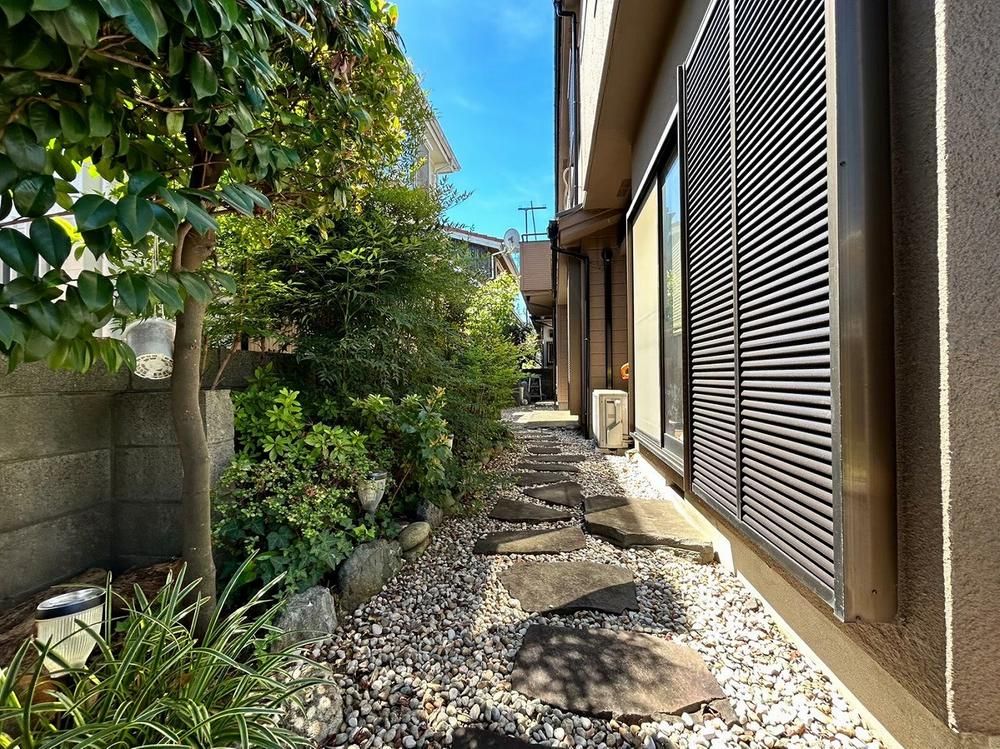 6LDK House for Sale in Higashimurayama, Tokyo - Thumbnail 2