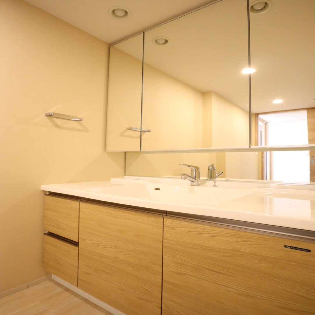 2LDK Apartment in Nishinomiya with Balcony - Thumbnail 4
