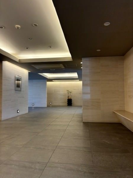 4LDK Apartment in Okinawa City with Ocean Views - Thumbnail 3