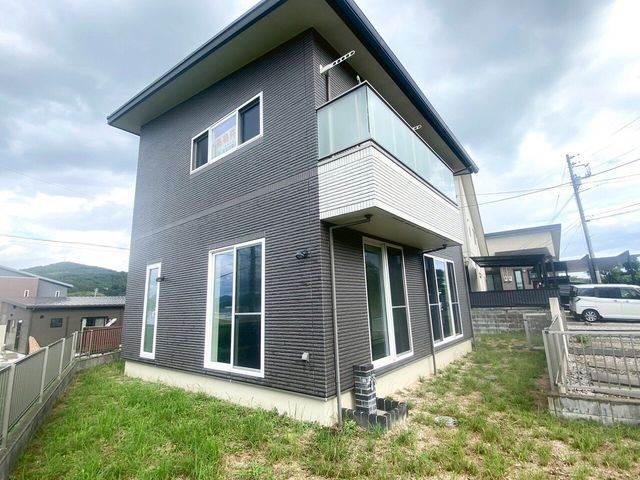 5LDK House with Garden in Hofu Nishiura, Yamaguchi - Image 1