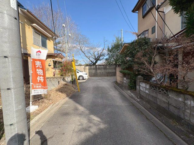 Land with Old House for Sale in Ukyo Ward, Kyoto - Thumbnail 3