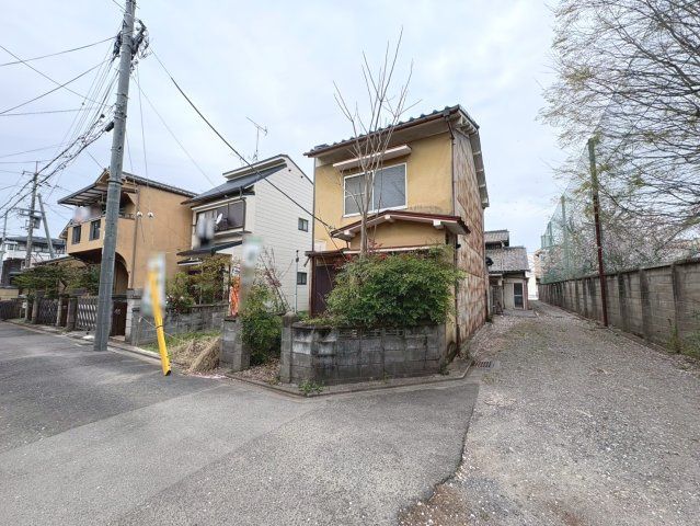 Land with Old House for Sale in Ukyo Ward, Kyoto - Thumbnail 2