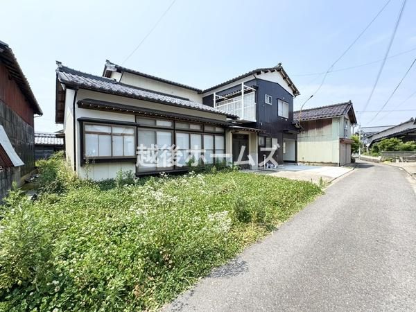 8DK Family Home for Sale in Sone, Niigata - 79 Tsubo Land - Image 1