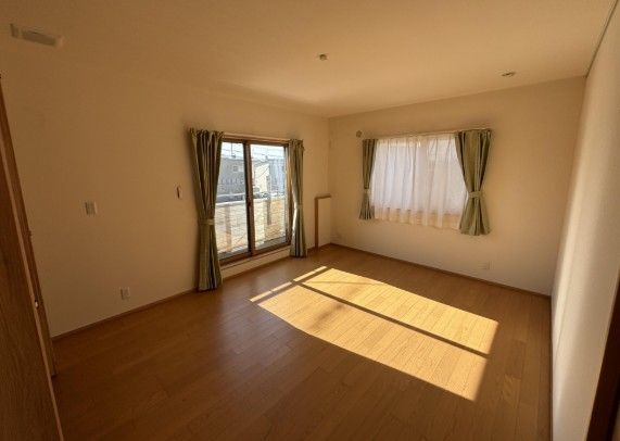 3LDK Tama Home with Solar Panels in Okayama's Naka Ward - Thumbnail 4