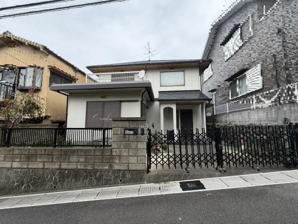 Land for Sale in Uji, Kyoto with Existing Old House Structure - Thumbnail 2