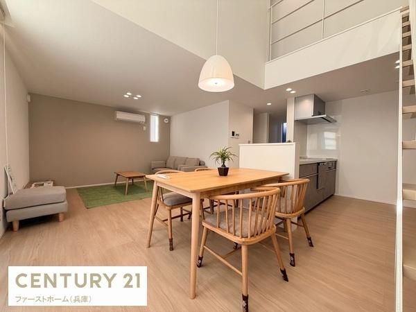 Modern 2LDK House for Sale in Taishi-cho, Hyogo - Thumbnail 4
