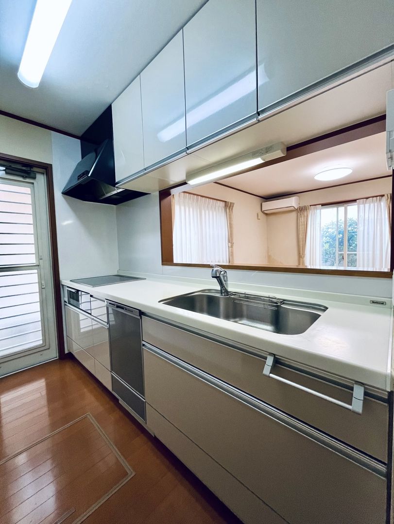 4LDK Family Home in Saitama's Urawa Ward - Thumbnail 3