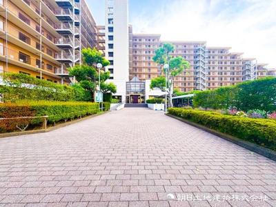 4LDK Apartment in Chigasaki | 96.21 sqm | 1998 Build — Image 1, Chigasaki, Kanagawa