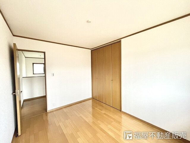Renovated 4LDK House with Garden in Otsu's Hieidaira - Thumbnail 4