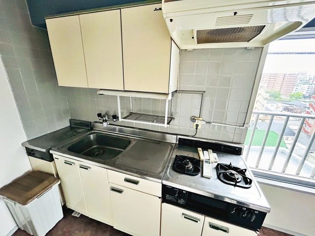 Bright One-Room Apartment Near Hakata Station - Thumbnail 4