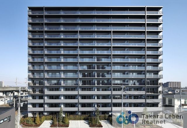 3LDK Apartment in Utsunomiya with South Balcony & Walk-in Closets - Thumbnail 2