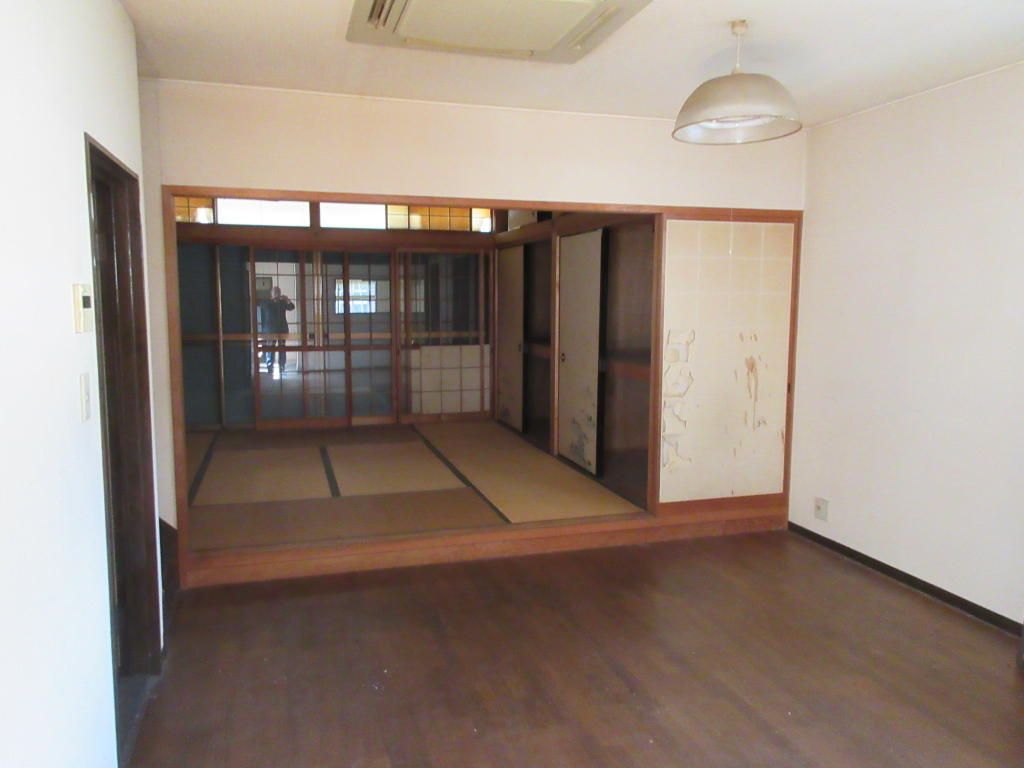 Land with House for Sale in Fushimi, Kyoto - 259.81 sqm - Thumbnail 4