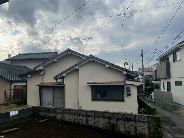 Land for Sale in Kagoshima City with Flat Terrain and Road Access - Thumbnail 2