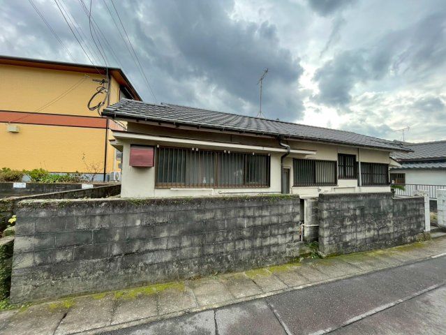 Land for Sale in Kagoshima City with Flat Terrain and Road Access - Thumbnail 4