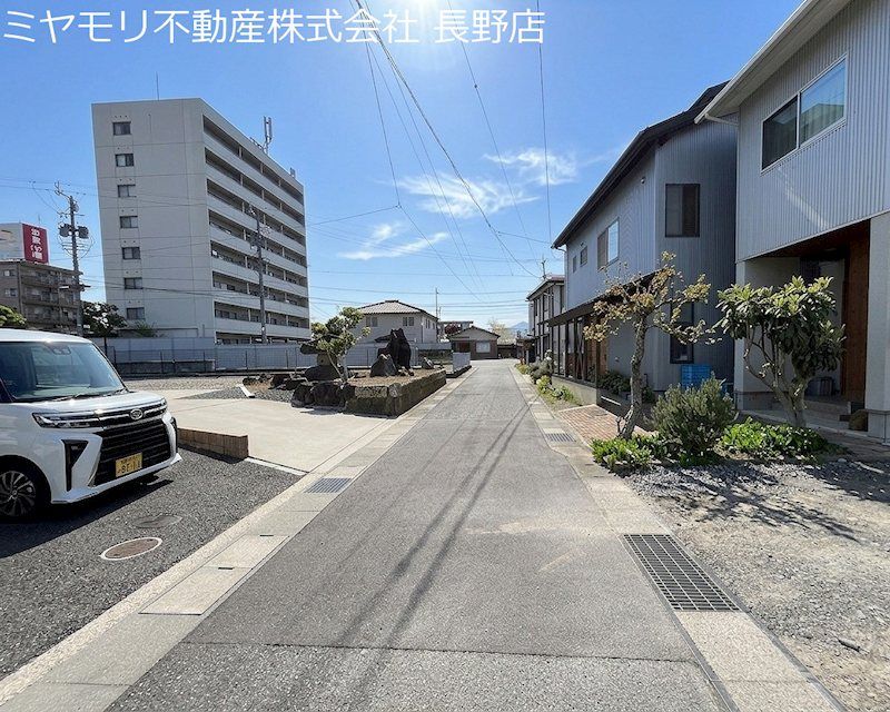 4LDK Detached House in Nagano City with Solar Panels - Thumbnail 2
