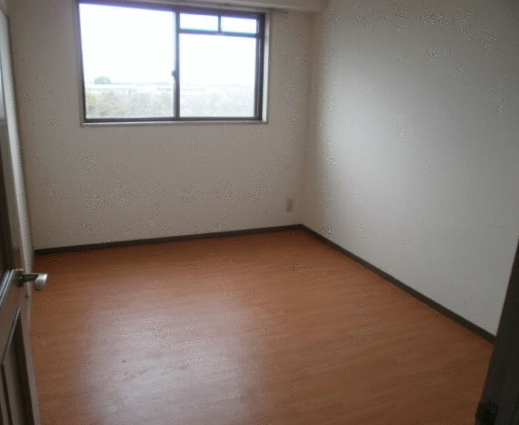 4LDK Apartment for Sale in Tamamura, Gunma - 980万円 - Thumbnail 2