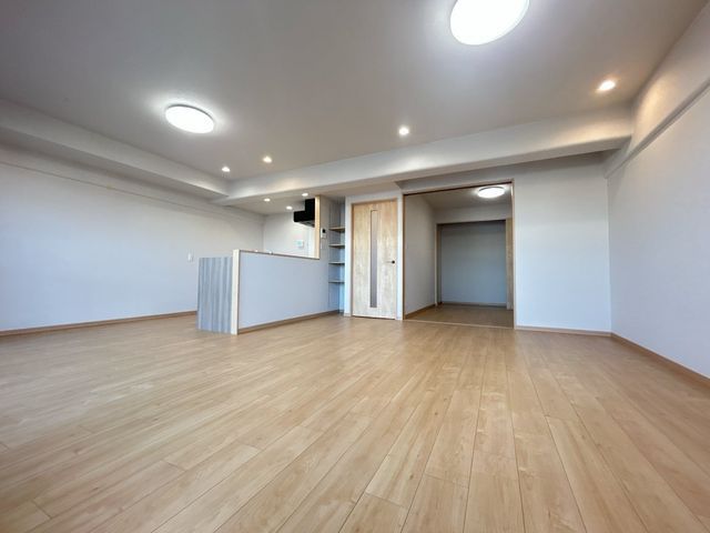 Renovated 3LDK Apartment for Sale in Niigata Higashi Ward - Thumbnail 2