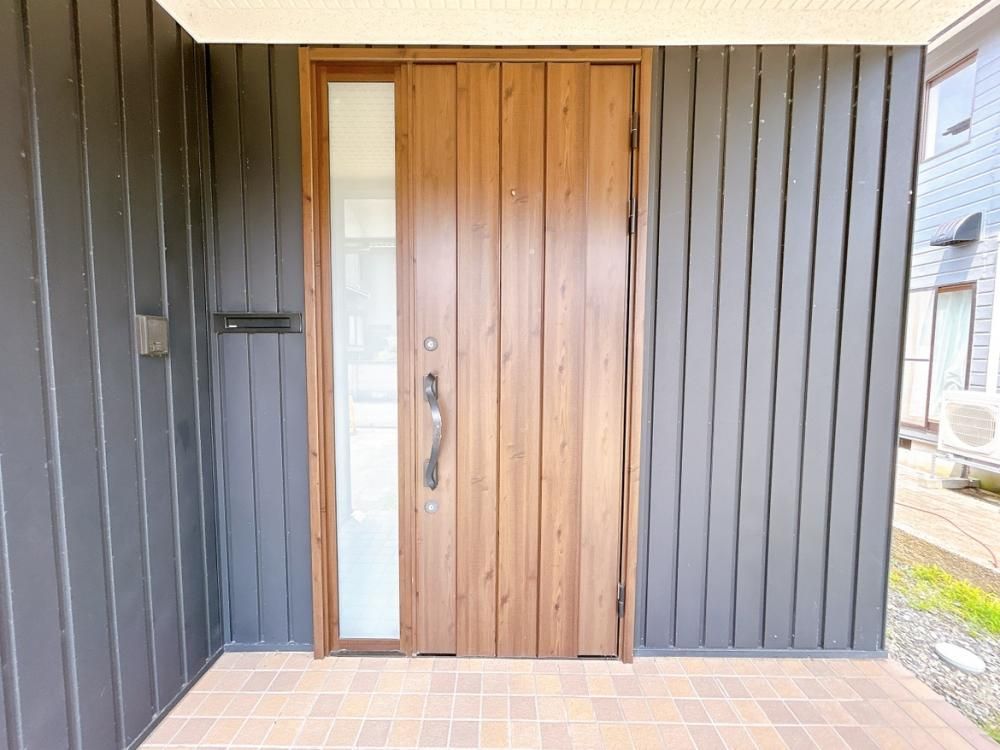 4LDK House in Toyama with Renovations and 4 Car Parking - Thumbnail 4