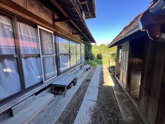 Former Letterpress Print Shop Rental in Otaki Town, Chiba - Thumbnail 3