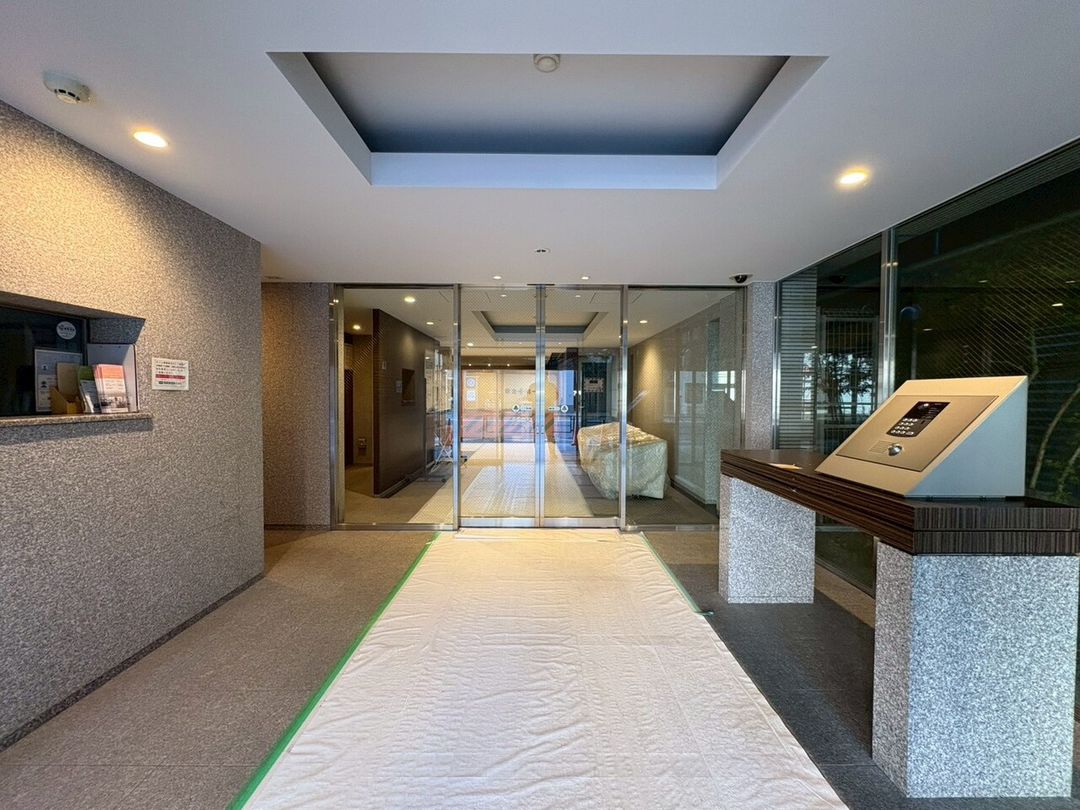 3LDK Apartment for Sale in Kita-Suna, Koto Ward, Tokyo - Thumbnail 2