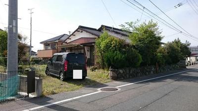 Spacious 4DK House with Large Garden in Niihama City — Image 1, Niihama, Ehime