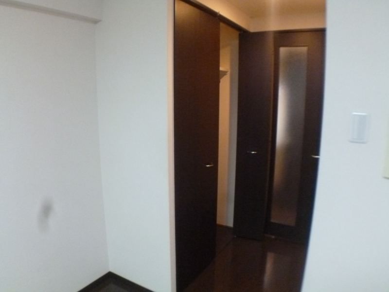 Asvel Kyoto Gosho Mae III 4F 1K Apartment for Sale - Thumbnail 2