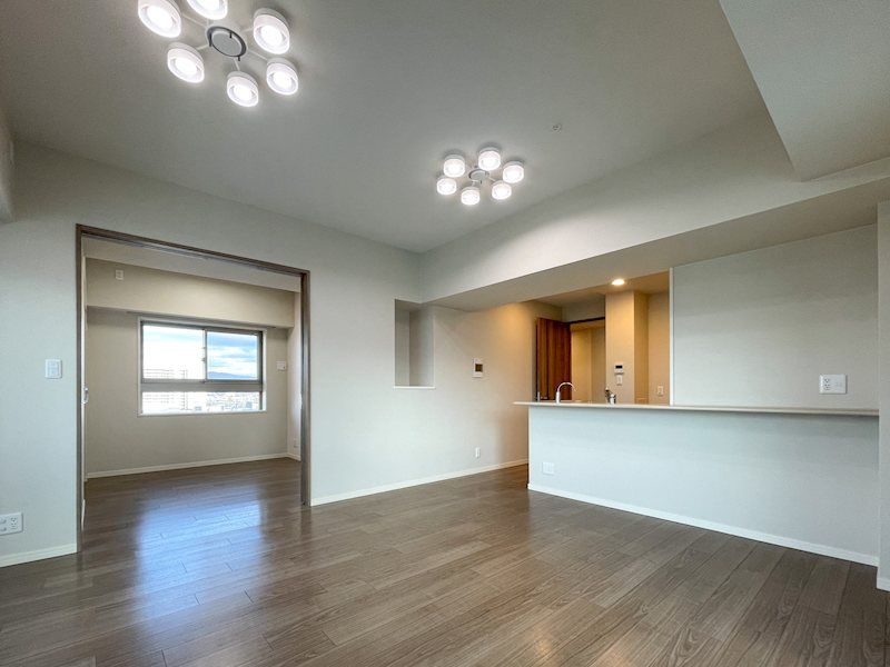 Modern 2SLDK Apartment Near JR Ishiyama Station, Otsu - Thumbnail 3