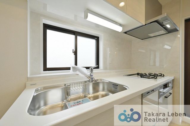 Renovated 3LDK Apartment in Sendai's Lions Mansion - Thumbnail 2
