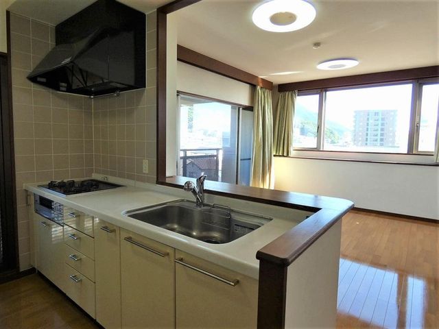 4LDK Apartment in Kokurakita Ward, Kitakyushu - Thumbnail 3