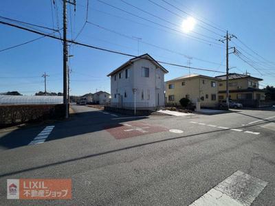 Spacious 3LDK House with Solar Power in Oyama City — Image 2, Oyama, Tochigi
