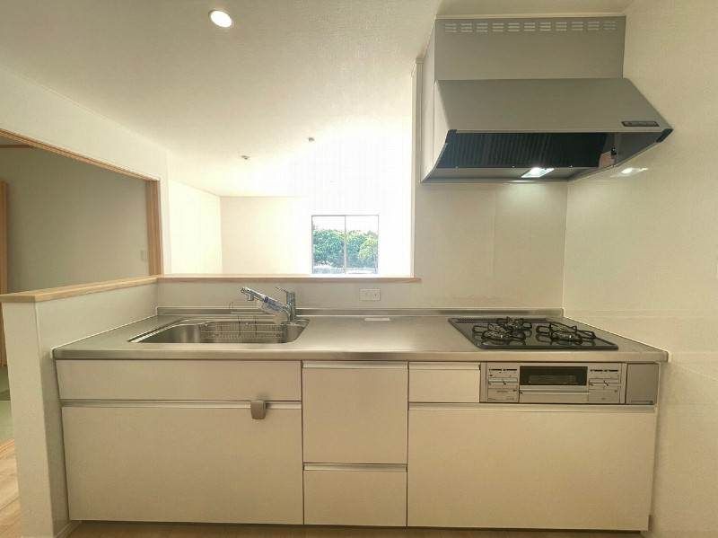 New 4LDK House in Itoman City, Okinawa | 95.57㎡ - Thumbnail 2