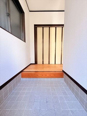 2LDK Steel House for Sale in Atsuta, Nagoya - 3 Floors, Renovated - Thumbnail 2