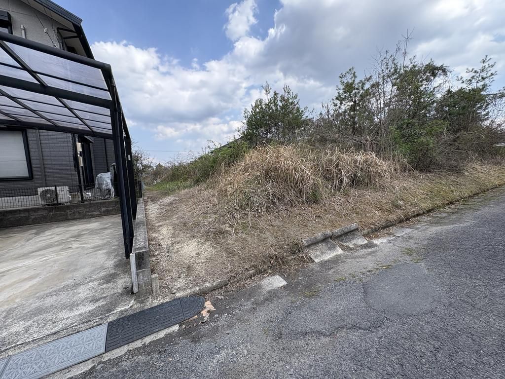 Vacant Land for Sale in Nishitakaura, Iga City, Mie - Thumbnail 3