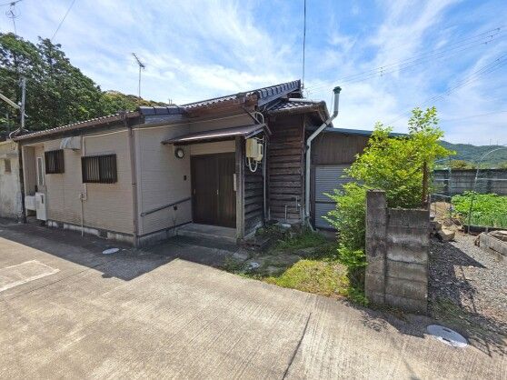 3SDK House for Sale in Hirokawa-cho, Wakayama - Thumbnail 2