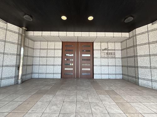 Sun Mansion Atre Yokosuka III 3LDK Apartment for Sale in Tokai City - Thumbnail 3