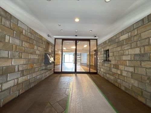 Sun Mansion Atre Yokosuka III 3LDK Apartment for Sale in Tokai City - Thumbnail 4