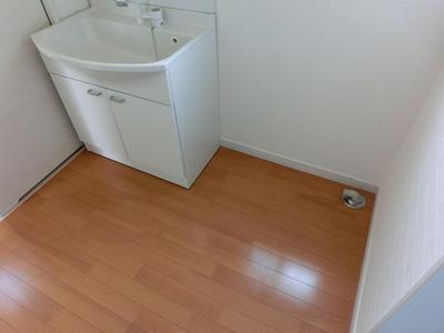 3LDK House in Onomichi with Mountain and Sea Views — Image 1, Onomichi, Hiroshima