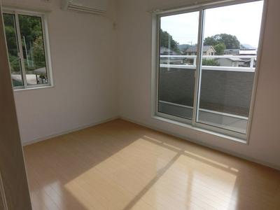 3LDK House in Onomichi with Mountain and Sea Views — Image 1, Onomichi, Hiroshima