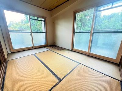 3LDK Apartment for Sale in Ikoma City, Nara — Image 3, Ikoma, Nara