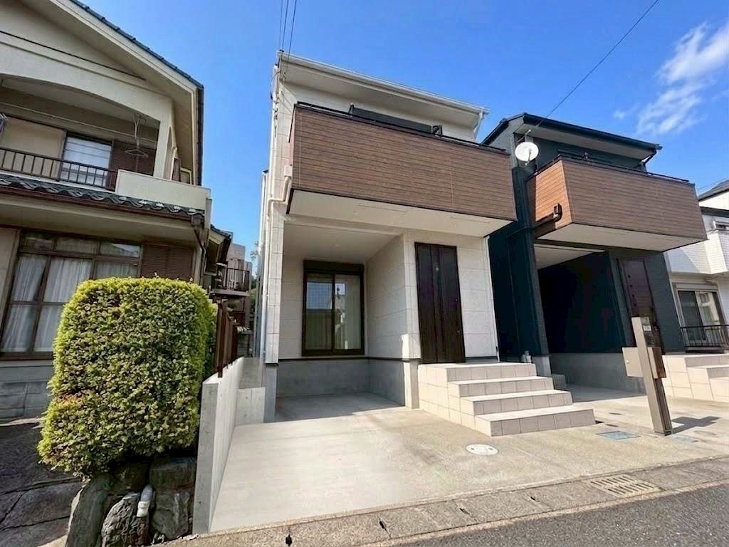 3LDK Detached House in Abiko, Chiba for 25.8 Million Yen - Thumbnail 2