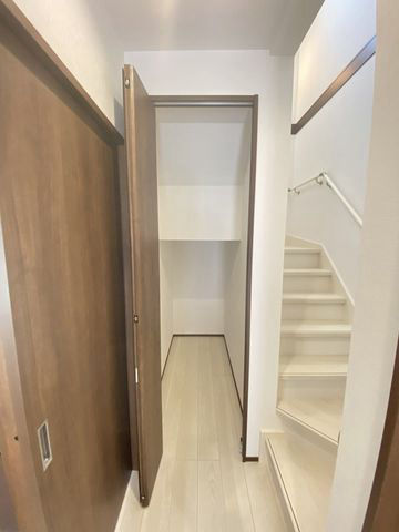 4LDK House in Matsuyama with Earthquake-Resistant Design - Thumbnail 4